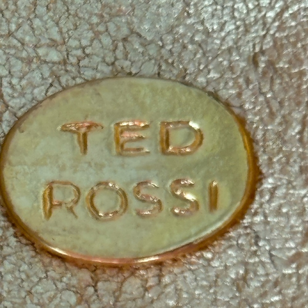 Ted Rossi tan snakeskin cuff bracelet/ fits wrist size 6.5 in/ silver to… - Picture 4 of 6